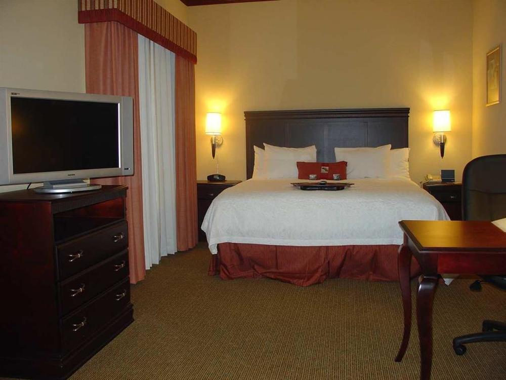 Hampton Inn & Suites Gainesville Quarto foto