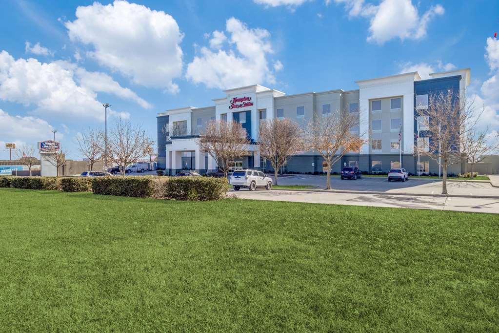 Hampton Inn & Suites Gainesville Exterior foto